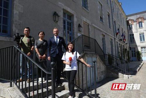 太原网红吃瓜事件视频曝光,揭秘背后真相 第3张 太原网红吃瓜事件视频曝光,揭秘背后真相 第3张